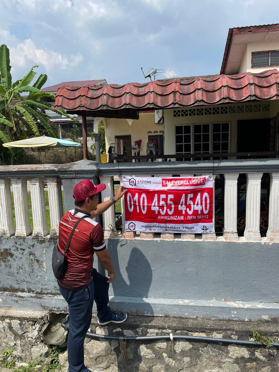 Nak Jual Rumah Murah – Gantung Banner